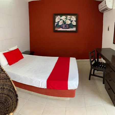 Hotel Aventura Merida Bagian luar foto
