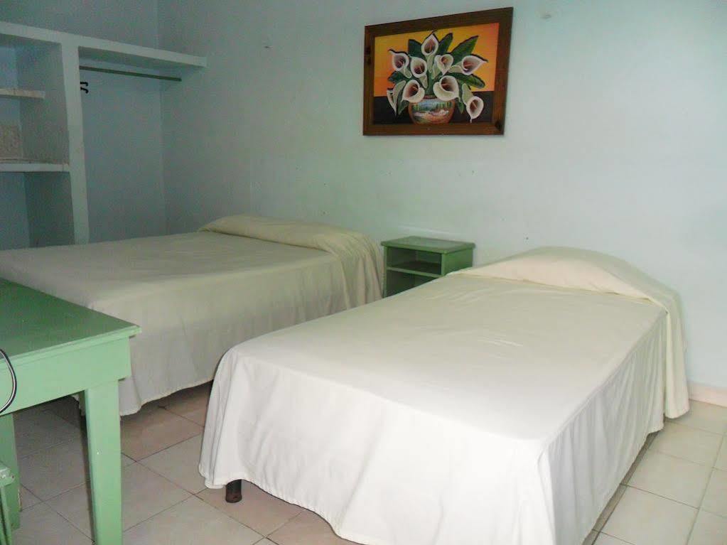 Hotel Aventura Merida Bagian luar foto